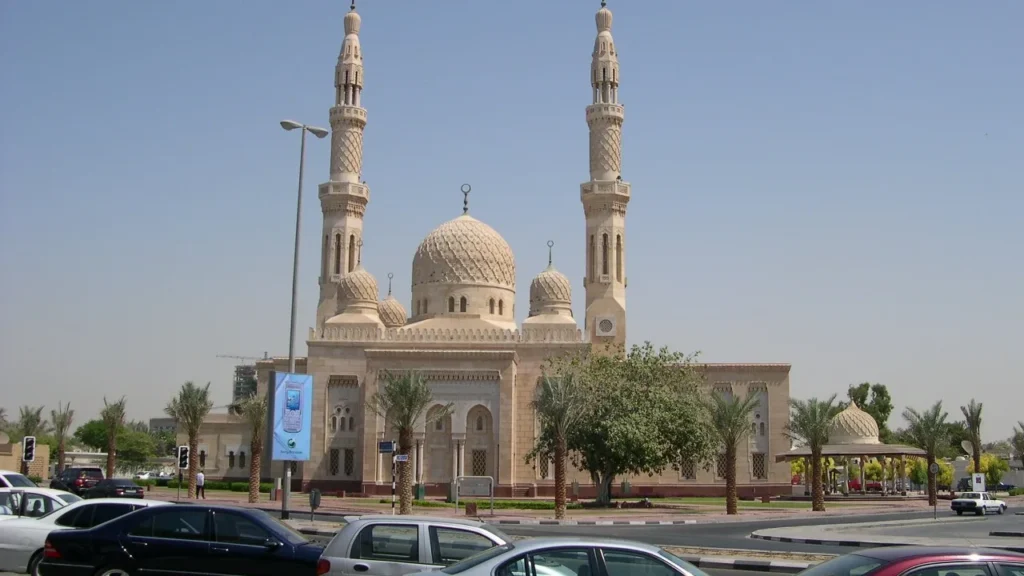Jumeirah Mosque near Satwa Roundabout Dubai open for visitors and tours
